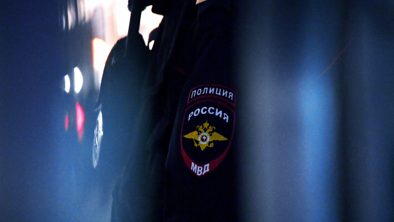 Бастрыкину доложат о подростке, лежащем в чаше Вечного огня в Новосибирске
