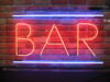 Применение неоновых вывесок в оформлении бара