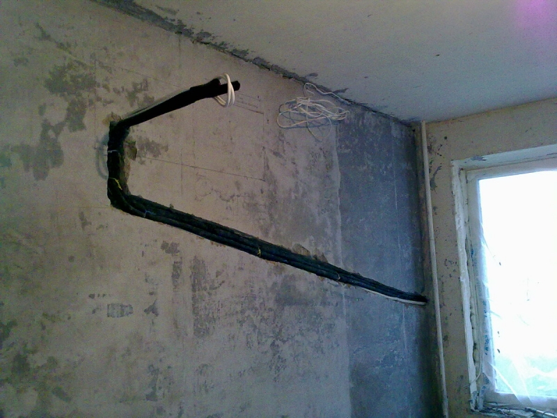 Разрешено ли штробить несущие стены под электропроводку — как сделать правильно и не попасть под штрафы