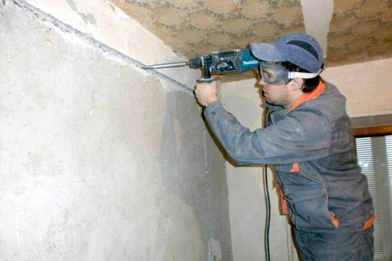 Разрешено ли штробить несущие стены под электропроводку — как сделать правильно и не попасть под штрафы