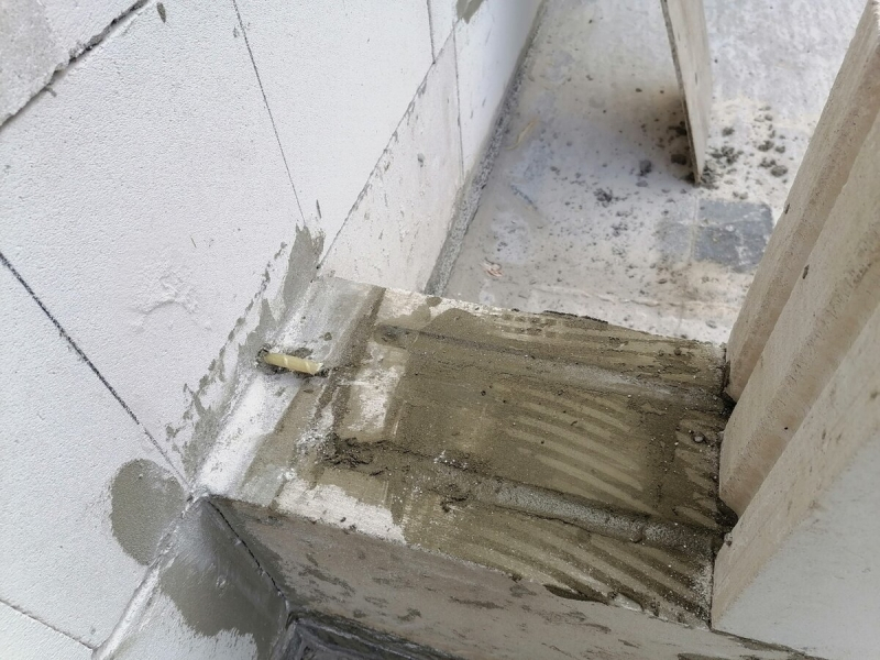 Кладка внутренних несущих стен в доме из газобетона