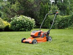 Выбор аккумуляторной газонокосилки